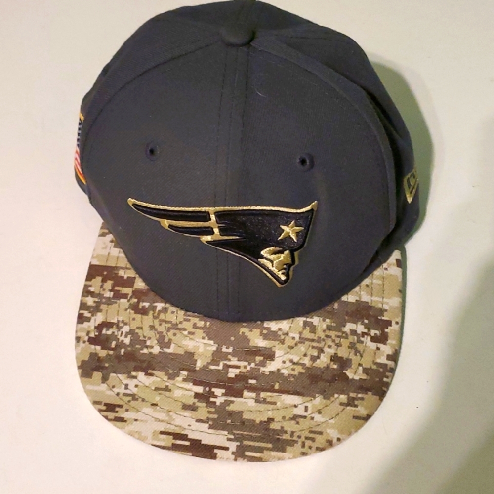 NFL youth S Patriots sulute to troops  camo ball cap hat